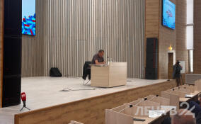 Вопросы здравоохранения обсудил Александр Дрозденко с активом Кингисеппского района