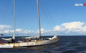 Яхта «Звезда» вернулась в Петербург