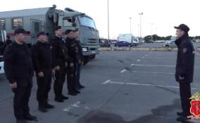 Около 500 мигрантов-строителей проверили полицейские на стройке на Пулковском шоссе