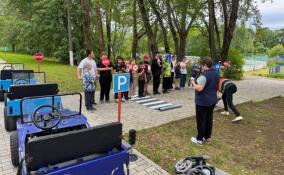 Юным ленинградцам в игровой форме рассказали о ПДД