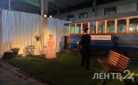 Среди старинных трамваев в Петербурге показали водевиль