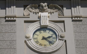 В Петербурге завершается замена механизмов уличных часов