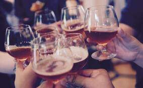 С 1 сентября в Ленобласти на два часа сократится время продажи алкоголя