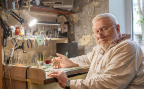 Семь тысяч часов собрал в своей коллекции житель Петергофа