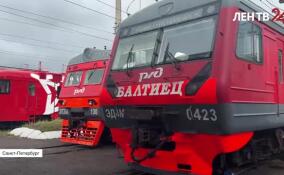 Комтранс Ленобласти осмотрел подвижные составы в моторвагонном депо Санкт-Петербург-Балтийский