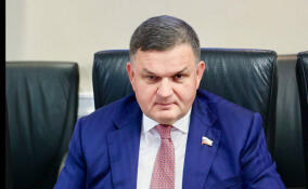 Сергей Перминов поздравил жителей Гатчины с 229-летием со дня присвоения населенному пункту статуса города