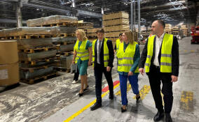 Лира Бурак ознакомилась с работой предприятий «Аспломб» и «Слотекс»