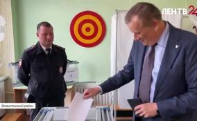Александр Дрозденко проголосовал на выборах губернатора Ленинградской области