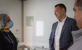 Пункт вакцинации разместился рядом с четырьмя избирательными участками в Приозерске