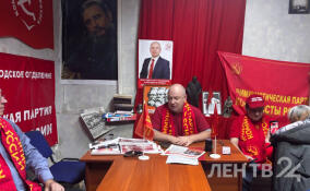 В Ленобласти доверенные лица кандидатов в губернаторы продолжают работу на избирательных участках