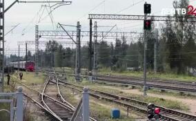 Из-за схода поездов Ленинградская область организовала развозку пассажиров