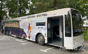 «Музеобус» привез выставку о Дороге жизни в Политех