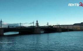 На Дворцовом мосту начинается ремонт дорожного покрытия