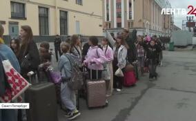 Из подшефного Енакиево приехали дети на осеннюю смену в лагерь «Россонь»