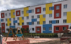 Ключи от счастья: в Винницах заселили современный дом для переселенцев