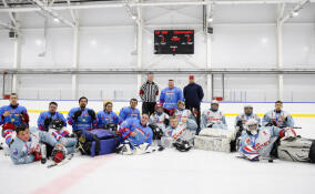 Во Всеволожске провели матч по следж-хоккею «Мужества Папы»