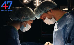 Гинекологи Тосненской больницы удалили 22-сантиметровую опухоль пациентке