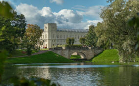 Дворцовая ферма и Собственный сад в Гатчине завершили летний сезон