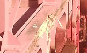 Баржа повредила шлюзовые ворота в акватории Свири