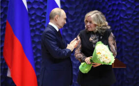 Учителю химии из Тихвина Зое Никитиной присвоено звание «Заслуженный учитель России»