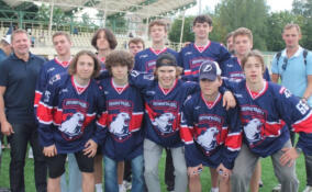 Первый матч ХК «Ленинградец» в Национальной молодежной Хоккейной Лиге покажет в прямом эфире ЛенТВ24