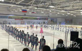 «Ленинградец» вступил в борьбу за первенство НМХЛ: в Выборге проходит первый матч