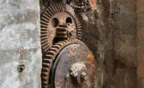 Тайна световых колодцев: в Доме Радио найдены элементы механизма XIX века