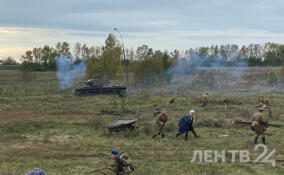 На территории семейного танкового парка реконструируют Подвиг Петергофского десанта