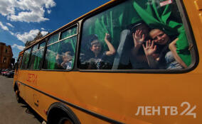 Жители Гатчинского округа недовольны, что рейсовый автобус фактически превратили в школьный