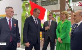 Михаилу Мишустину представили достижения Ленобласти на выставке «Золотая осень»