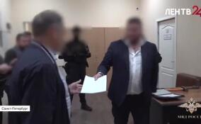 «На СВО поедешь ты, а выплаты останутся нам»: в Петербурге задержали подозреваемых в мошенничестве
