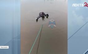 Автомобиль с телом погибшего водителя извлекли из карьера Фосфорит в Кингисеппе