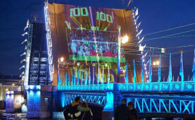 В Петербурге завершается юбилейный сезон шоу «Поющие мосты»