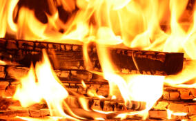 В Яблоневке возбудили дело о поджоге дачи после ночного инцидента