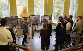 Выставку «Три года СВО» посетили студенты Юридического института