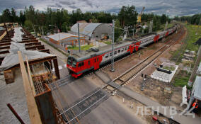 14-летнего зацепера сняли с электрички на Красное Село