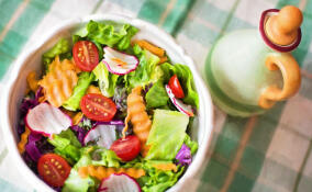 «Правило 50»: ленинградцам рассказали, как разнообразить меню для укрепления здоровья