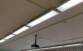 В Тихвинском районе 11 детсадов и школ сэкономят электроэнергию на 45 млн рублей