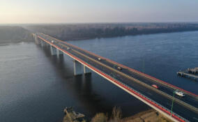 Ладожский мост во вторник разведут на 45 минут