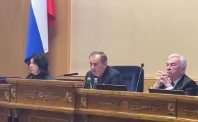 Дрозденко: Приезд семей прибывших на временную работу иностранцев нужно максимально ограничить