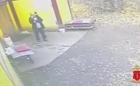 Полицейские задержали подозреваемого в убийстве повара кафе в Пикалево