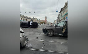 Восемь машин столкнулись на Невском проспекте
