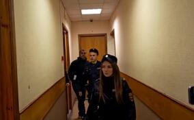 Устроившего нелегальную свалку на «Невском пятачке» предпринимателя доставили в суд для избрания меры пресечения