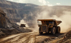 Губернатор Ленобласти поручил усилить контроль за перегруженными фурами в Тосненском районе