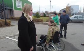 В Приозерске три учреждения получили знак «Проверено СВОими»