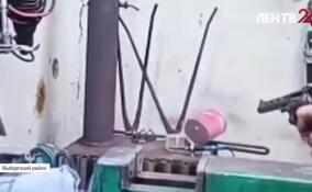 В гараже у жителя Выборга обнаружили схрон с оружием, боеприпасы и сильнодействующие вещества