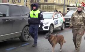 У миграционного центра на улице Красного Текстильщика полицейские проверили почти сотню иностранцев