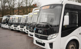 Новые автобусы в Кингисеппском районе получили знак отличия «Проверено СВОими»