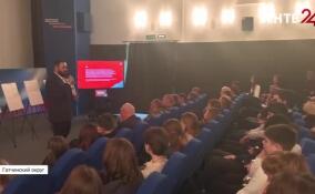 В Штабе общественной поддержки «Единой России» в Гатчинском округе открылась выставка «Освободители Европы»