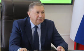 Сергей Яхнюк оценил благоустройство площади Ленина в Сланцах